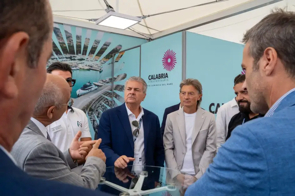 La Calabria al Salone Nautico di Genova, Mancuso: “La sfida è di trasformare il mare in un motore stabile di crescita”