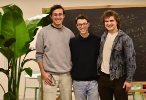 Laboratorio IA Flapping Airplanes raccoglie  miliardo con valutazione a  miliardi.