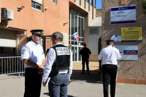 Francia, sparatoria in una scuola media di Aubagne: tre feriti, arrestato un 14enne