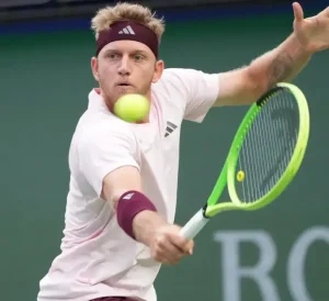 Masters 1000 Shanghai, Davidovich Fokina rimonta Zverev e vola in finale