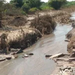 Inquinamento in aumento nel fiume Kafue dello Zambia legato all’estrazione mineraria solleva allarme.