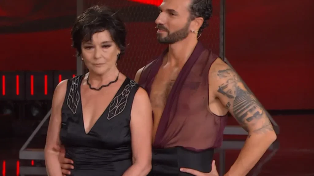 Monica Guerritore conquista Ballando e sorprende Barbara D’Urso con una standing ovation