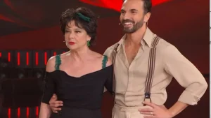 Monica Guerritore emoziona a Ballando, ma Mariotto sorprende con una battuta choc