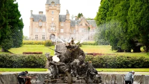 Visita Ardross Castle, location di riprese di “The Celebrity Traitors”. Scopri come arrivarci.