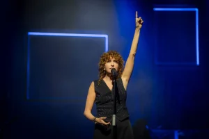 Fiorella Mannoia a novembre lancia “Anime Salve”, tributo a De André e Fossati