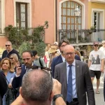Valditara ai giovani “I problemi non si risolvono sfasciando tutto, ma con il dialogo”