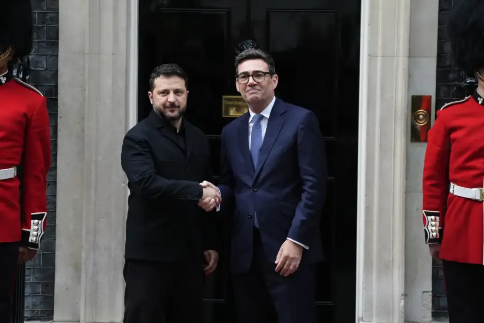 Ucraina, Zelensky incontra Burnham a Londra “Supporto aereo fondamentale”