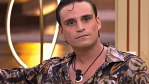 Alessandro Varsi si confessa al GF Vip: “Ho sbagliato, ma voglio cambiare”