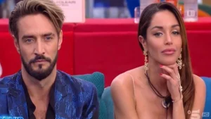 Delia Duran furiosa al Grande Fratello Vip: lite accesa con Alex Belli e Marina La Rosa