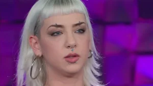Anna Lou Castoldi vittima: amico ruba borsa e diffonde video intimo scandaloso