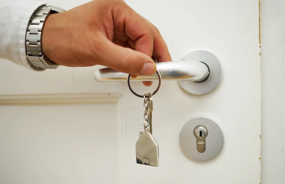 Affitto transitorio, come funziona il contratto temporaneo e quali regole bisogna conoscere