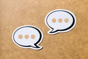 I migliori assistenti AI per le tue chat: scopri chi può vivere nei tuoi messaggi.