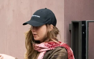 Jennifer Lawrence rocks chic brown suede jacket, officially declaring the start of jacket season.
