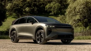 Lucid Motors: produzione auto elettriche ai minimi in quasi 2 anni. Ottimizza per Google Discover.