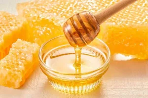 Wild Bee Miracle, la skincare antietà che nasce dalla natura e protegge le api
