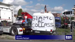 Protesta autotrasportatori in Italia: scaffali vuoti, prezzi aumentati. Incontro con Salvini. Quanto durerà?