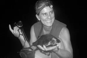 Addio a Sabine Schoppe, costruttrice rifugio per tartarughe di Palawan: eredità per la conservazione.