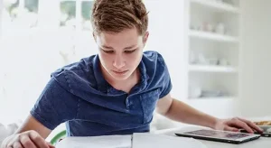 Studente bocciato nonostante i bei voti: famiglia perde ricorso, TAR dà ragione alla scuola.