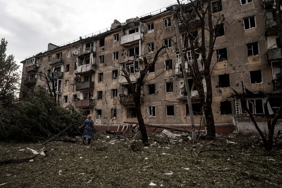 Ucraina, due morti e 33 feriti in raid russi su Kharkiv