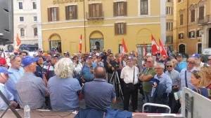 Scioperi Unicobas: protesta generale anticipata al 30 ottobre, senza suggerimenti.