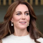 Il delicato collana autunnale di Kate Middleton per esaltare maglioni e jeans accoglienti.