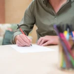 L’Università di Salerno assume diplomati come collaboratori amministrativi con stipendio di 1.900 euro.