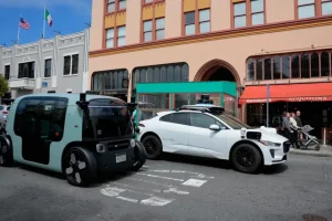 Titolo: Regolamentare i robotaxi: la sfida della mobilità intelligente del futuro.